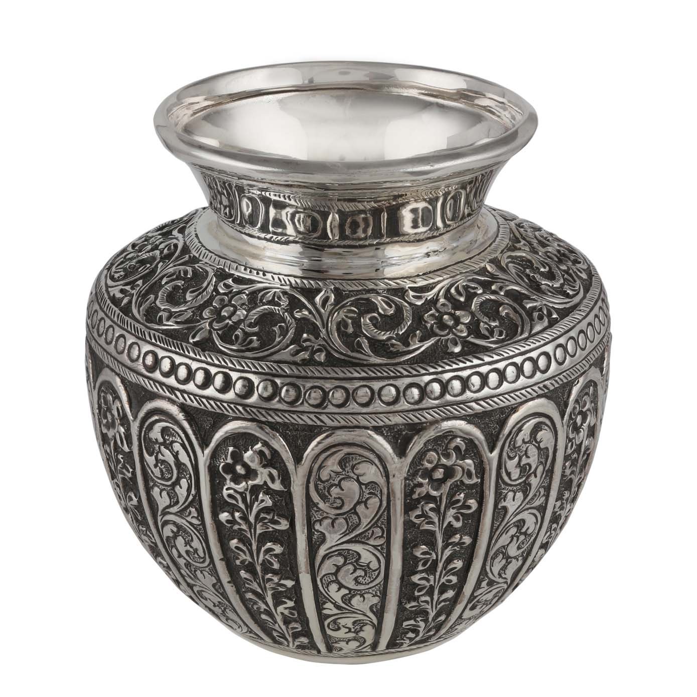 Antique Chombu